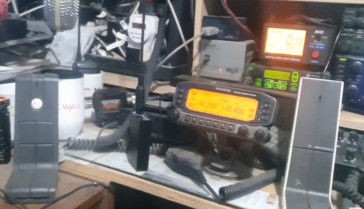 Delay en digirepetidores APRS de dudosa calidad.